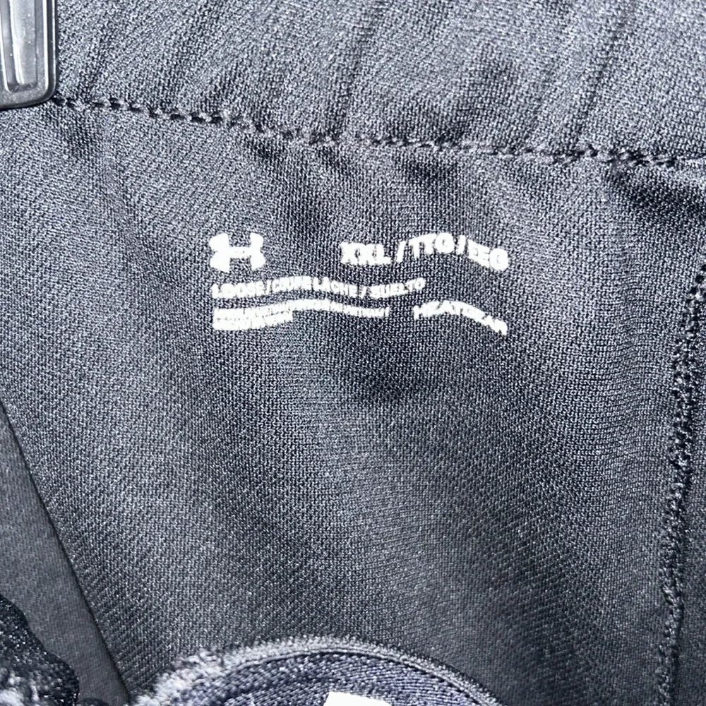 Under Armour Women's Black Shorts Size XXL - Picture 4 of 5